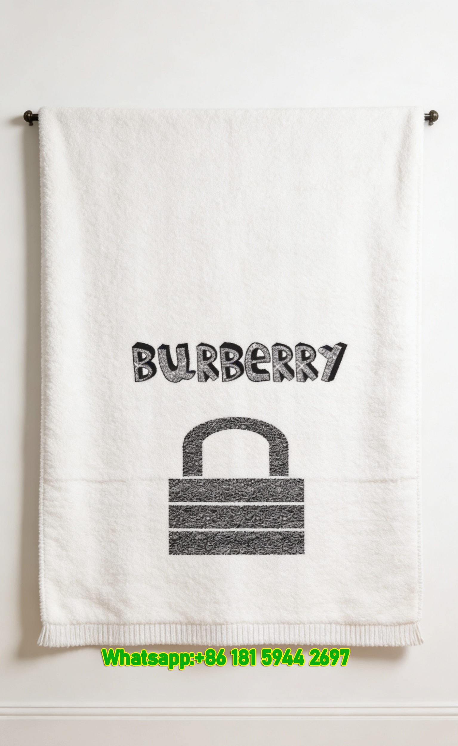 Burberry Padlock Print Flannel Sofa Throw Blanket for Wall Decor B068